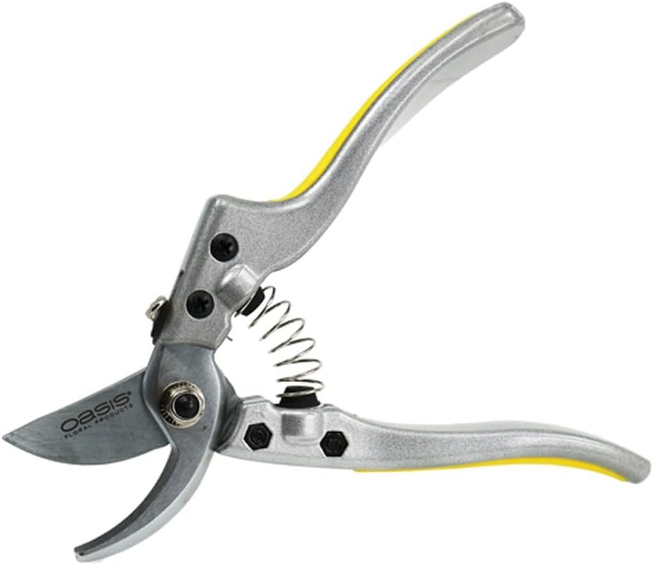 Installing Pavo Monitor Arm on a wooden desk