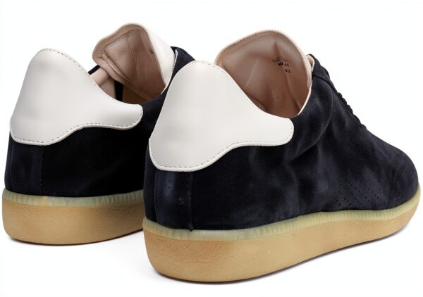 Chaussures en daim Blackstone confort design usage quotidien-3